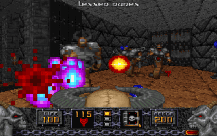 Gameplay screen of Heretic (3/8)